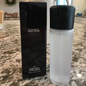 Brand New MAC Prep and Prime Spray full size 3.4oz